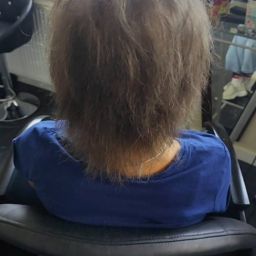 Przerzedzone, cienkie włosy naturalne przed założeniem afroloków