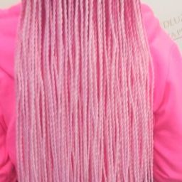 Twisty w ombre od intensywnego różu do pudrowego odcienia