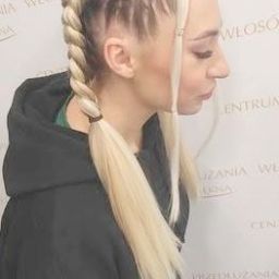 Blond warkocz bokserski z ozdobnym splotem drabinkowym