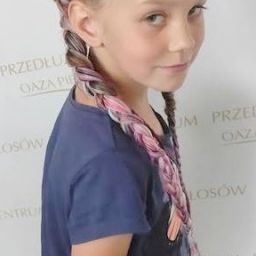 Warkocze bokserskie w odcieniach różu i fioletu u dziewczynki